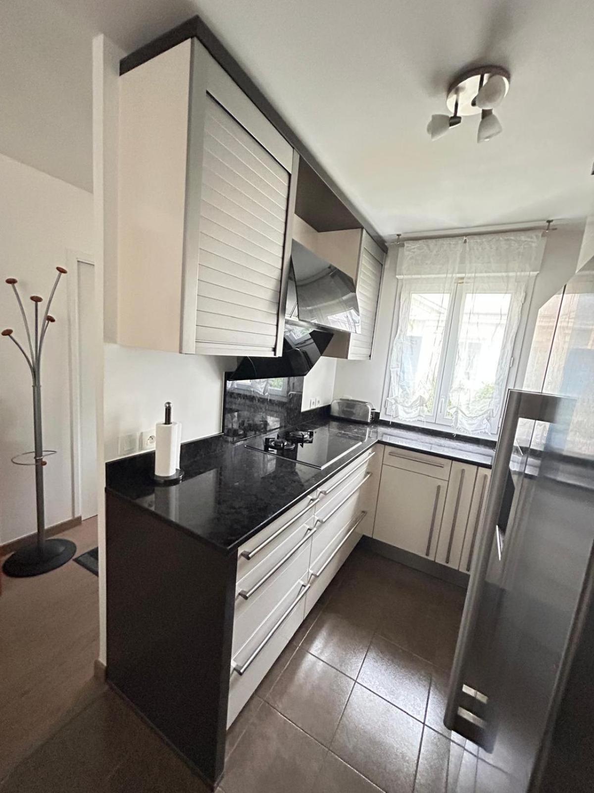Maison Cesalyna Villa Puteaux